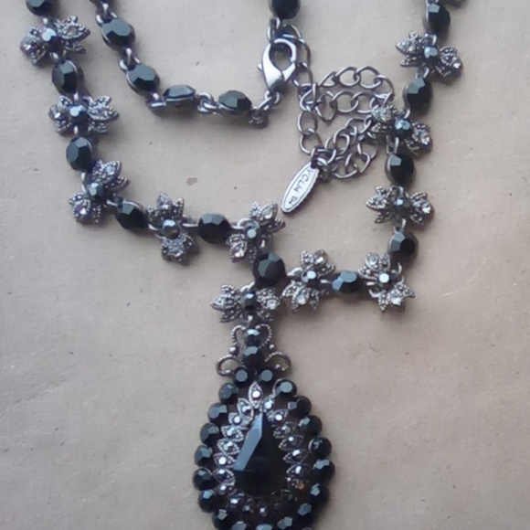 Vintage Jewelry - Vintage VCLM Victorian Rhinestone Necklace.